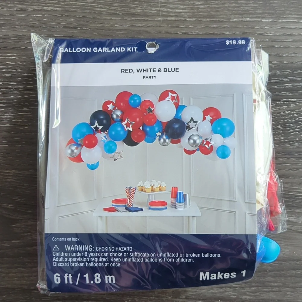 NWT balloon Garland kit